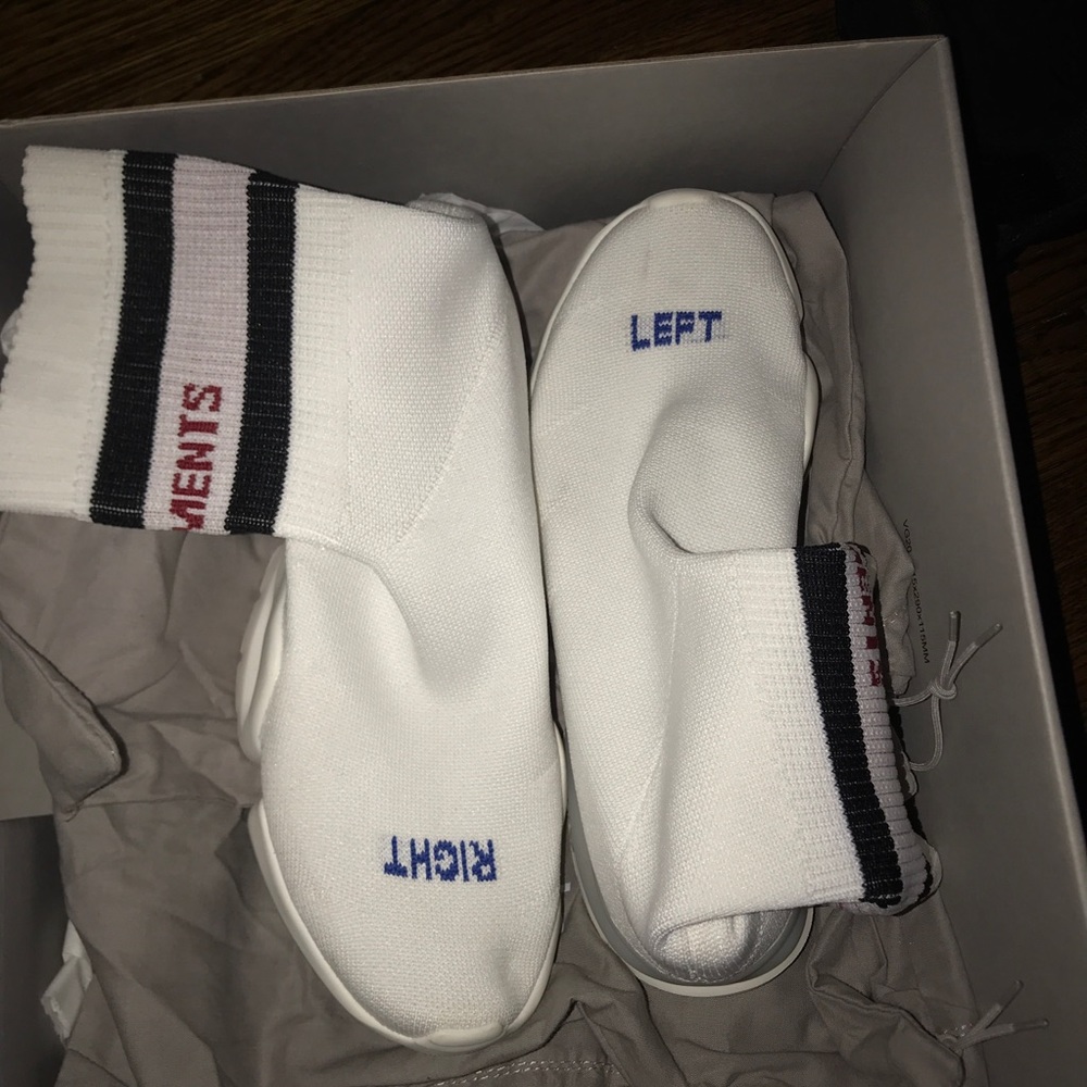 Vetement Sock Sneakers Crew Unisex  (size 37.5)